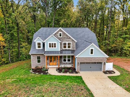 1250 Hunting Ridge Drive sold home in Belwood, Belmont, NC