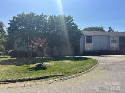 11123 Harrowfield Road