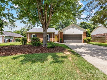1115 Berry Ridge Road sold home in Sardis Forest, Charlotte, NC