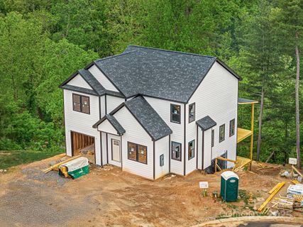920 Newport Court sold home in Fountain Park, Asheville, NC