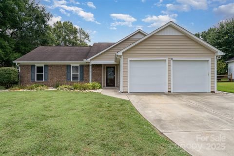 8000 Rachel Court sold home in Hermitage Place, Waxhaw, NC
