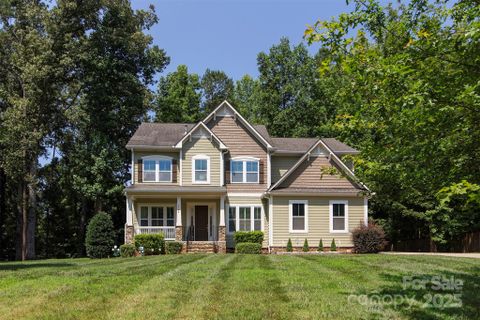 8402 Aspen Court sold home in Oakbridge At Waterleaf, Charlotte, NC
