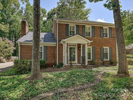1443 Renfrow Lane sold home in Sardis Forest, Charlotte, NC