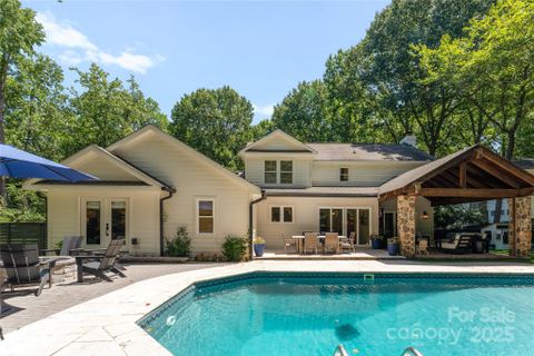 5609 Lancelot Drive