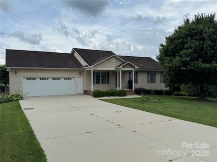 1519 Midland Drive sold home in Virginia Acres, Hudson, NC