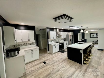 6490 Alta Center sold home in Mundy Acres, Denver, NC