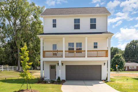 2063 Sadler Woods Lane sold home in Sadler Village, Charlotte, NC