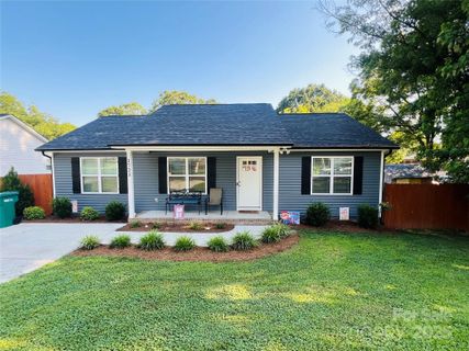 1723 Lowder Street sold home in West End, Albemarle, NC