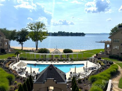 633 Portside Drive sold home in Davidson Landing, Davidson, NC