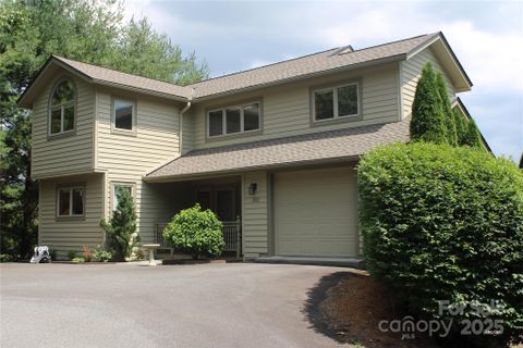 372 Silver Springs Drive sold home in Silver Springs Farm, Banner Elk, NC