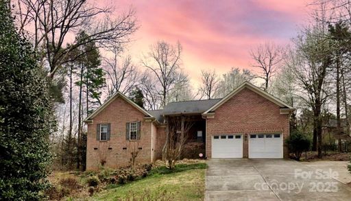 9600 Lockhorn Court sold home in Oxfordshire, Mint Hill, NC
