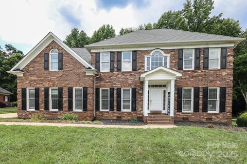 3015 Rochester Court sold home in Yorkshire, Monroe, NC