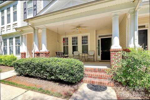 2044 Gable Way Lane sold home in Chestnut Oaks, Matthews, NC