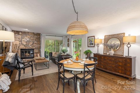 217 Juniper Lane sold home in Lakemoor Village, Hendersonville, NC