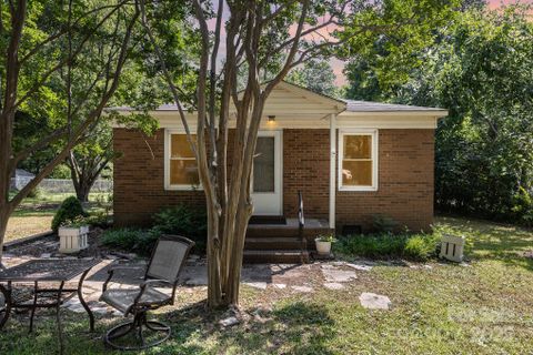 6616 Woodlawn Lane sold home in Rosemary Park, Indian Trail, NC