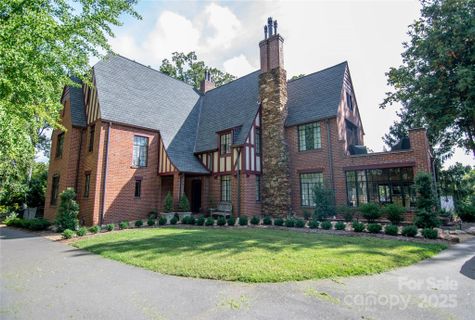 1220 N Piedmont Avenue