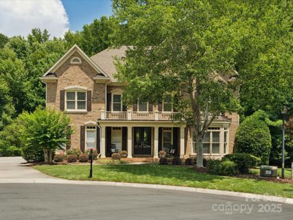 2103 Lytton Lane