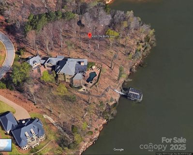 4305 The Bluffs Way
