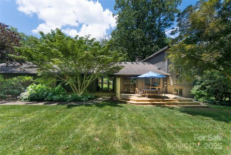 33 Deerhaven Lane sold home in Deerhaven, Asheville, NC