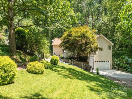 204 Pine Berry Circle