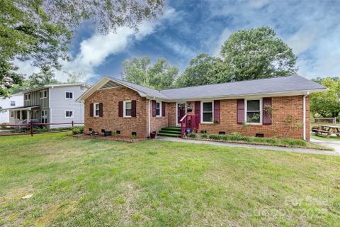 6421 Hidden Forest Drive