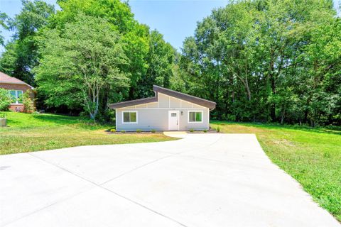 900 Linney Lane