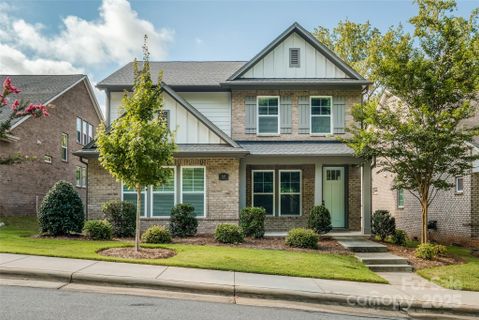 707 Marion Drive sold home in Eden Hall, Matthews, NC