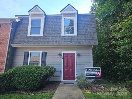 32 Sleepy Hollow Lane sold home in Sleepy Hollow, Swannanoa, NC