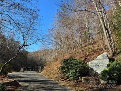 Site 5 Woodfen Lane active home in Three Creeks, Lake Lure, NC
