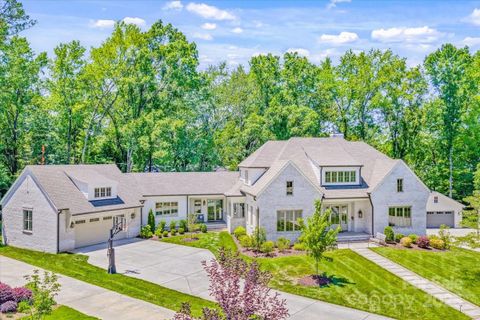 2421 Knollwood Road