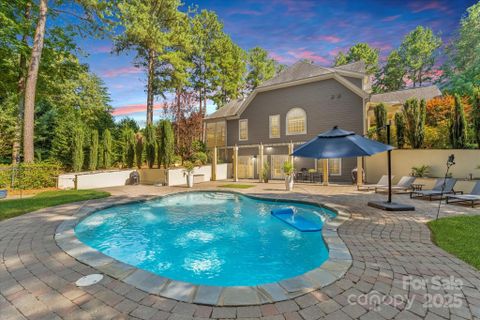 4552 Sawgrass Court