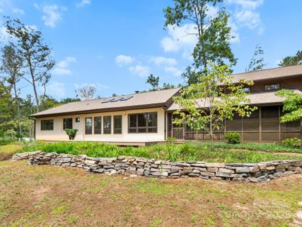 31 W Black Oak Drive sold home in The Forest, Asheville, NC