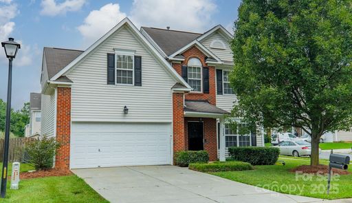 523 Galesburg Drive sold home in Villages Of Wesley Chapel, Monroe, NC
