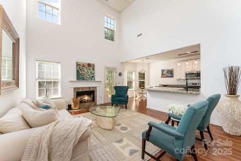 7207 Oakwinds Court
