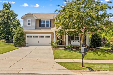 130 E Warfield Drive sold home in Wellesley East, Mooresville, NC