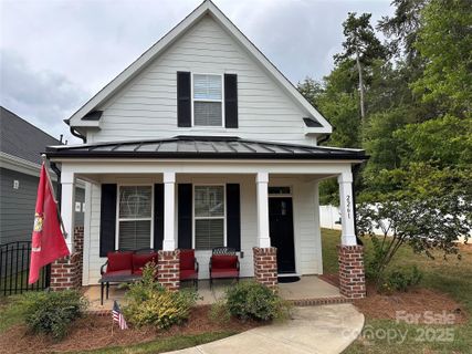2261 Moss Haven Lane sold home in Westport Lakeside, Denver, NC