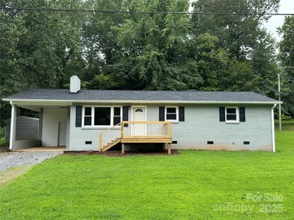 5545 W Pine Hill Avenue sold home in Pine Hills, Morganton, NC