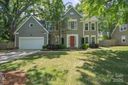 2729 Edgebrook Circle sold home in Matthews, SC