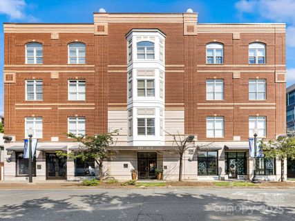 1700 Camden Road