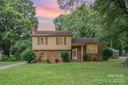 6613 Caudell Place sold home in Charlotte, SC