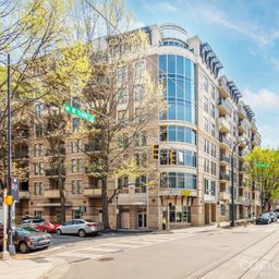718 W Trade Street