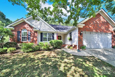 8217 Poplar Grove Circle sold home in Hermitage Place, Waxhaw, NC