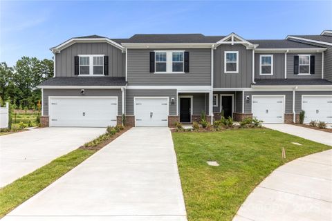 1710 Braemar Village Drive pending home in Braemar Village, Monroe, NC