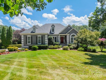 410 Catalina Drive sold home in Monterey Landing, Mooresville, NC