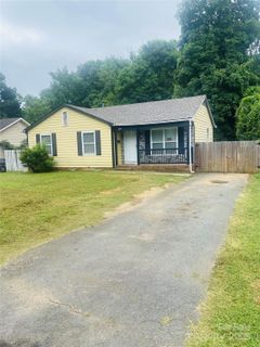 4544 Valeview Lane sold home in Derita Woods, Charlotte, NC