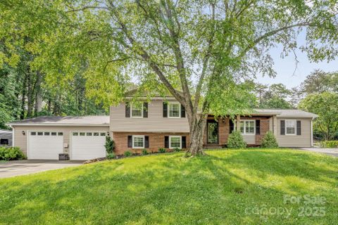 213 Turkey Hill Drive sold home in Woodcreek, King, NC