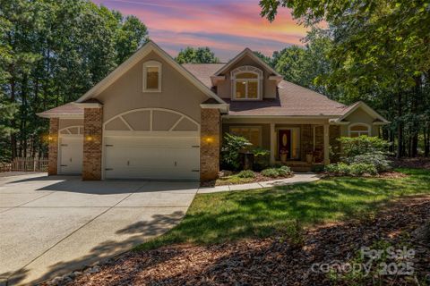 719 Mckendree Road sold home in Pine Knoll Pointe, Mooresville, NC