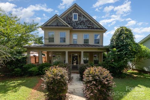 11640 Galashiels Drive sold home in The Oaks At McIlwaine, Huntersville, NC
