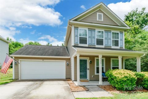 8225 Midas Lane sold home in Meadowcreek, Locust, NC