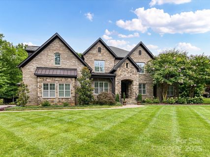 1111 Bromley Drive sold home in Bromley, Matthews, NC